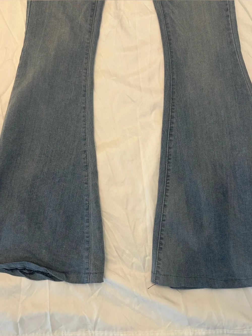 Free People Light Wash Bootcut Stretch Jeans 26